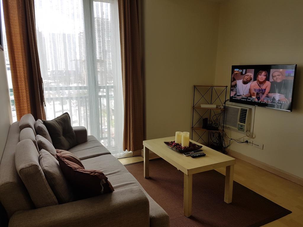 Ortigas 2 Bedroom Corner Unit With 2 Queen Across Shangrila Manille Extérieur photo